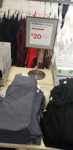 Clothing Store «Old Navy», reviews and photos, 1949 E Camelback Rd, Phoenix, AZ 85016, USA