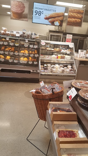 Grocery Store «Earth Fare North Canton», reviews and photos, 3939 Everhard Rd NW, North Canton, OH 44709, USA