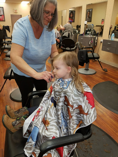 Hair Salon «Holiday Hair», reviews and photos, 40 Briar Creek Plaza, Berwick, PA 18603, USA