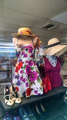 Thrift Store «Treasure City Thrift», reviews and photos, 2142 E 7th St, Austin, TX 78702, USA