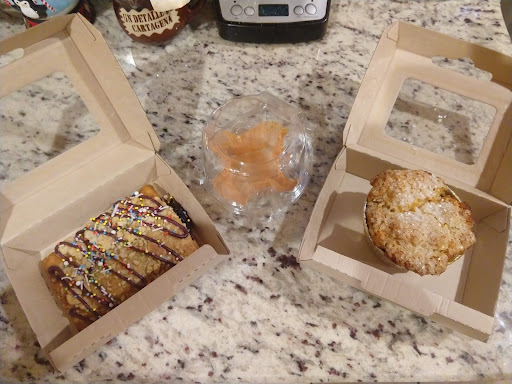 Cake Shop «Cake Life Bake Shop», reviews and photos, 1306 Frankford Ave, Philadelphia, PA 19125, USA