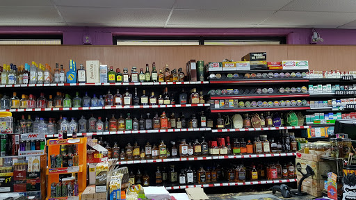Liquor Store «WOW Wine & Liquor», reviews and photos, 36 S Willow Ave a, Cookeville, TN 38501, USA