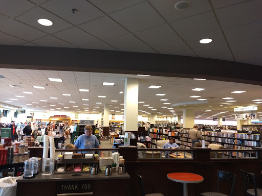 Book Store «Barnes & Noble», reviews and photos, 1001 Barnes Crossing Rd #104, Tupelo, MS 38804, USA