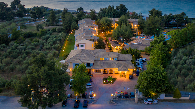 Hotel Lesse - Παλλήνη