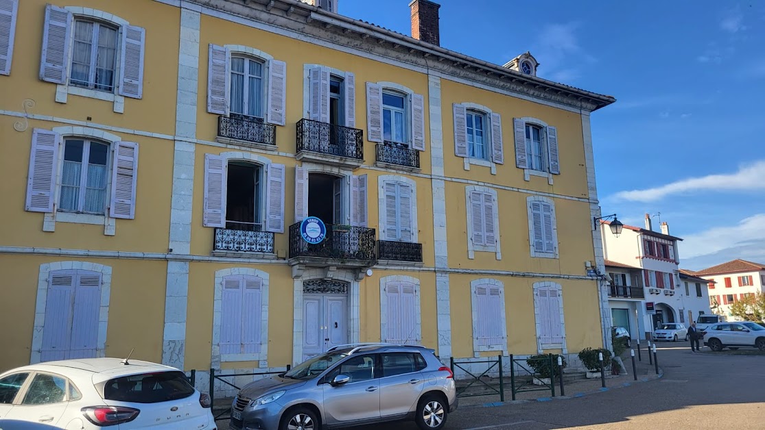 Agence immobilière Guy Hoquet CAMBO LES BAINS à Cambo-les-Bains (Pyrénées-Atlantiques 64)