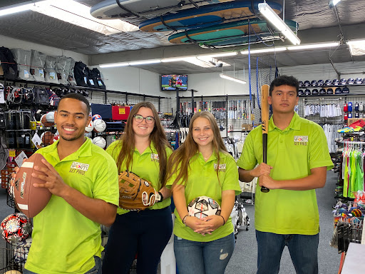 Sporting Goods Store «Play It Again Sports Los Alamitos», reviews and photos, 4141 Katella Ave, Los Alamitos, CA 90720, USA