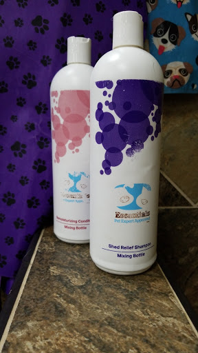 Pet Supply Store «Pet Valu Pet Store», reviews and photos, 2702 Smithville Rd, Dayton, OH 45420, USA