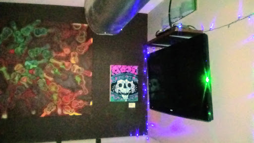 Bar «Harbee Liquors & Tavern», reviews and photos, 1345 W 18th St, Chicago, IL 60608, USA