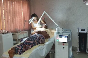 Derma Contour Skin Clinic Abuja [Cosmetic Dermatologist] image