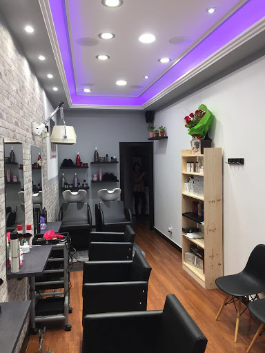 Peluquería y Estética Cinthya Altamirano en León, León