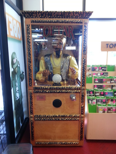 Music Store «Newbury Comics», reviews and photos, 859 Boston Providence Hwy, Norwood, MA 02062, USA