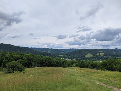 Mt Peg Trails Parking