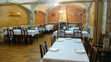 El Refugio Café - Bar - C. Prta Nueva, 36, 49016 Zamora, Spain