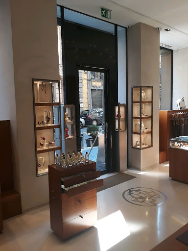 HERMÈS Naples Store