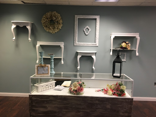 Wedding Store «She Said Yes Consignment Boutique», reviews and photos, 218 S Loudoun St, Winchester, VA 22601, USA