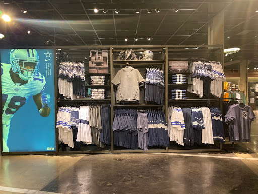 Clothing Store «Nike», reviews and photos, 8687 N Central Expy, Dallas, TX 75225, USA