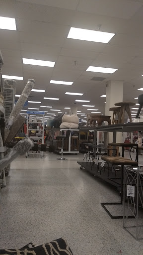 Clothing Store «Ross Dress for Less», reviews and photos, 6198 Little River Turnpike, Alexandria, VA 22312, USA