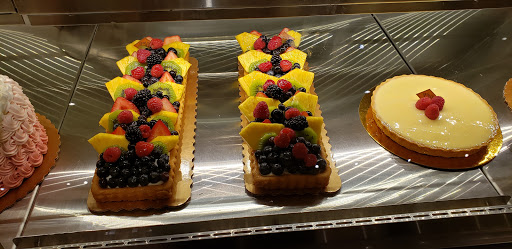 Shopping Mall «The Shops at Stonewall», reviews and photos, 8297 Stonewall Shops Square, Gainesville, VA 20155, USA