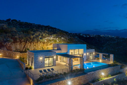 Villa Vraskos - Holiday home. Kokkino Chorio, Chania Crete
