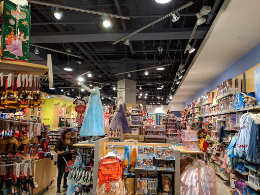 Toy Store «Disney Store», reviews and photos, E Golf Rd & N Meacham Rd, Schaumburg, IL 60173, USA