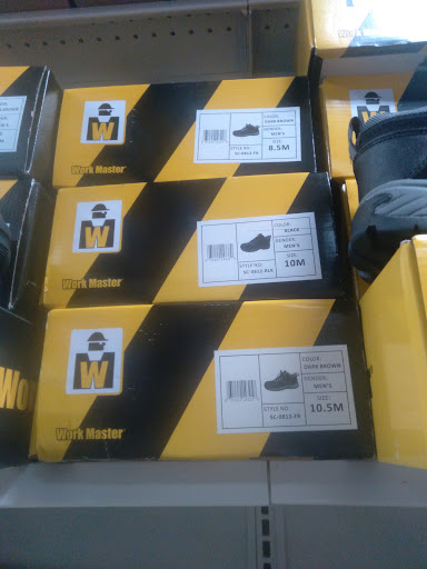 Shoe Store «Off Broadway Shoe Warehouse», reviews and photos, 8600 Ward Pkwy, Kansas City, MO 64114, USA