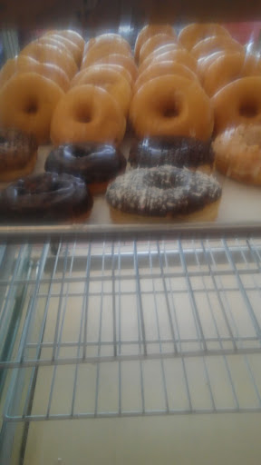 Donut Shop «Queen Donuts & Bakery», reviews and photos, 1108 W St Mary’s Rd, Tucson, AZ 85745, USA