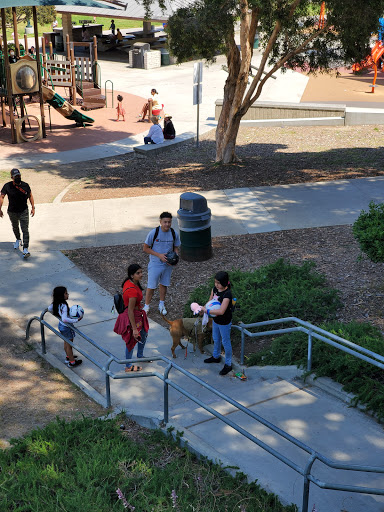 Self-Storage Facility «Farmers Market Self Storage», reviews and photos, 111 The Grove Dr, Los Angeles, CA 90036, USA