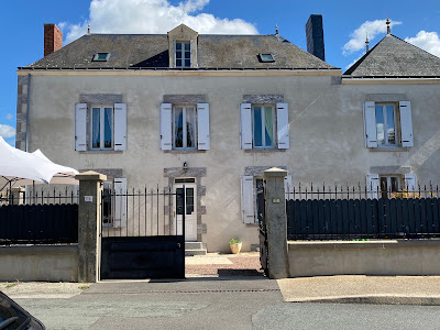 Gîte de L'Ouvroux - Chez Cindy & Geoffrey à Montournais