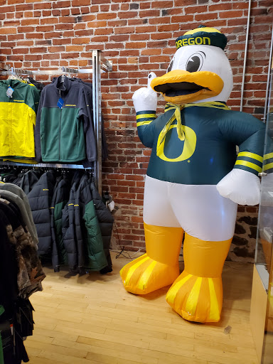 Sporting Goods Store «The Duck Store - White Stag», reviews and photos, 70 NW Couch St, Portland, OR 97209, USA