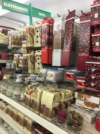 Dollar Store «Dollar Tree», reviews and photos, 900 San Fernando Rd, San Fernando, CA 91340, USA