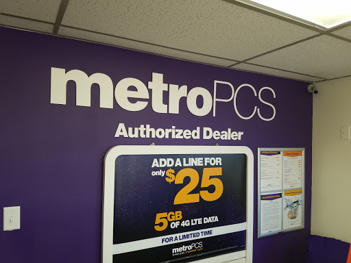 Cell Phone Store «MetroPCS Authorized Dealer», reviews and photos, 101 84th Avenue #110, Thornton, CO 80260, USA