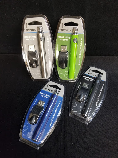 Tobacco Shop «THE GREENMILE VAPE & SMOKE SHOP», reviews and photos, 2014 W Bullard Ave, Fresno, CA 93711, USA