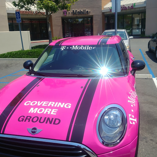 Cell Phone Store «T-Mobile», reviews and photos, 6952 Katella Ave, Cypress, CA 90630, USA