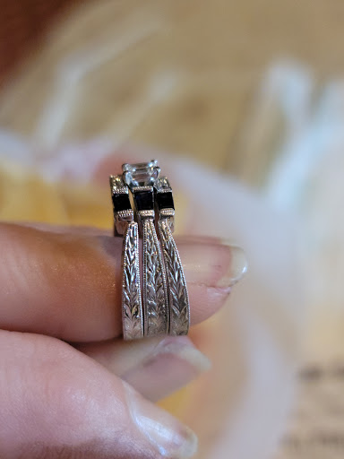 Jeweler «Shane Co.», reviews and photos, 8111 E 96th St, Indianapolis, IN 46256, USA