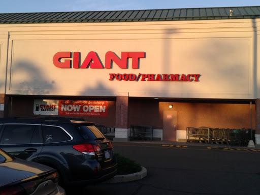 Grocery Store «Giant Food Stores», reviews and photos, 4001 New Falls Rd, Levittown, PA 19056, USA