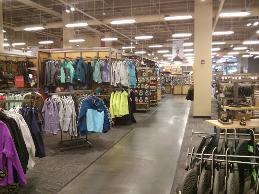 Camping Store «REI», reviews and photos, 49 Fitzgerald Street, Yonkers, NY 10710, USA