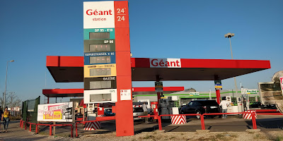 Station-service Géant Casino Marseille Plan-de-Campagne à Les Pennes-Mirabeau