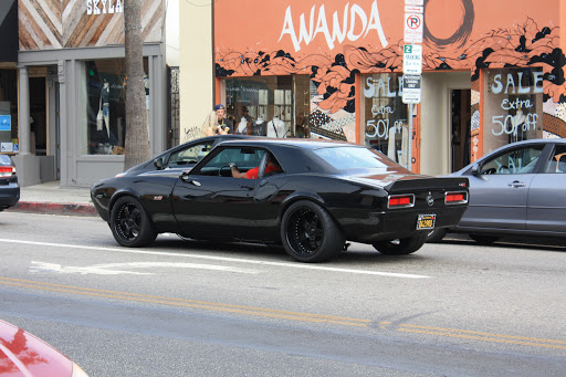 Shopping Mall «Abbot Kinney BLVD Shopping», reviews and photos, Navarre Ct, Venice, CA 90291, USA