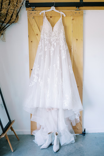 Bridal Shop «The Barn Bridal», reviews and photos, 1406 Sam Mason Rd, Bunker Hill, WV 25413, USA