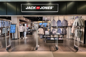 JACK & JONES