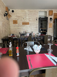 Atmosphère du Restaurant L'adega à Richebourg - n°1