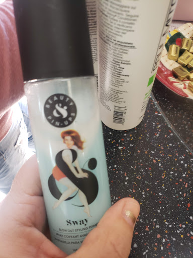 Beauty Salon «Broadway Fabulous Salon», reviews and photos, 310 Monroe St, Dunedin, FL 34698, USA