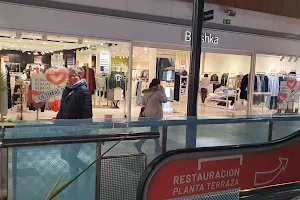 Habaneras Shopping Centre image