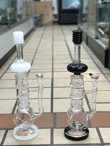 Tobacco Shop «Vape N Tobacco», reviews and photos, 58 East St, Plainville, CT 06062, USA