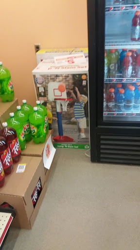 Dollar Store «FAMILY DOLLAR», reviews and photos, 120 E Broadway Ave, Muskegon Heights, MI 49444, USA