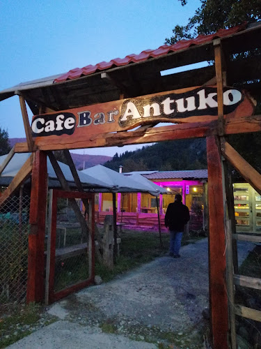 Cafe Bar Restorant Antuko