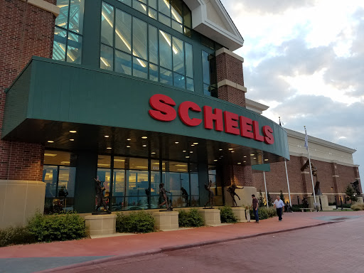 Sporting Goods Store «SCHEELS», reviews and photos, 6503 W 135th St, Overland Park, KS 66223, USA