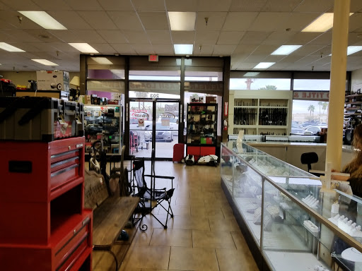 Pawn Shop «Pawn1st», reviews and photos, 203 N Litchfield Rd, Goodyear, AZ 85395, USA