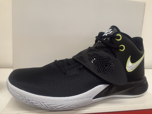 Sporting Goods Store «Nike Factory Store», reviews and photos, 4600 Shelbyville Rd #615, Louisville, KY 40207, USA