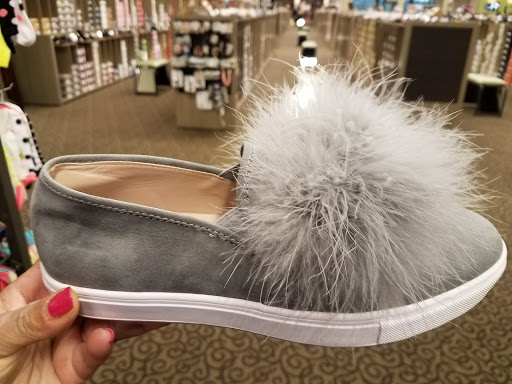 Shoe Store «DSW Designer Shoe Warehouse», reviews and photos, 4910 S Baldwin Rd, Lake Orion, MI 48359, USA